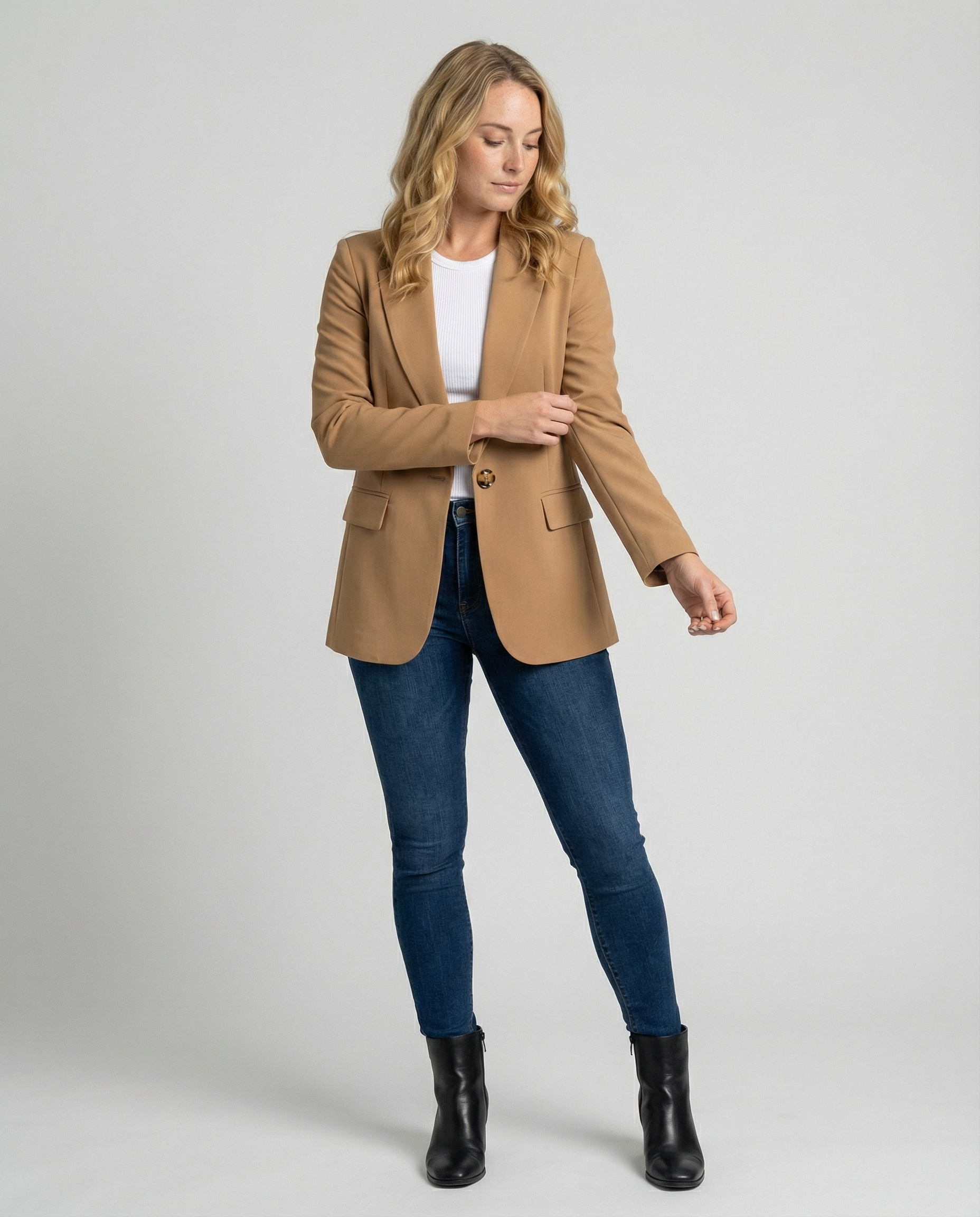 Elegant Women's Blazer | Versatile Style Jacket - 1