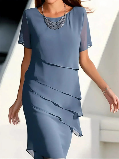 Elegant Women's Midi Dress | Knee-Length Casual Dress - 1