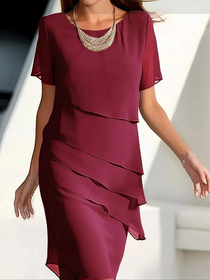 Elegant Women's Midi Dress | Knee-Length Casual Dress - 2