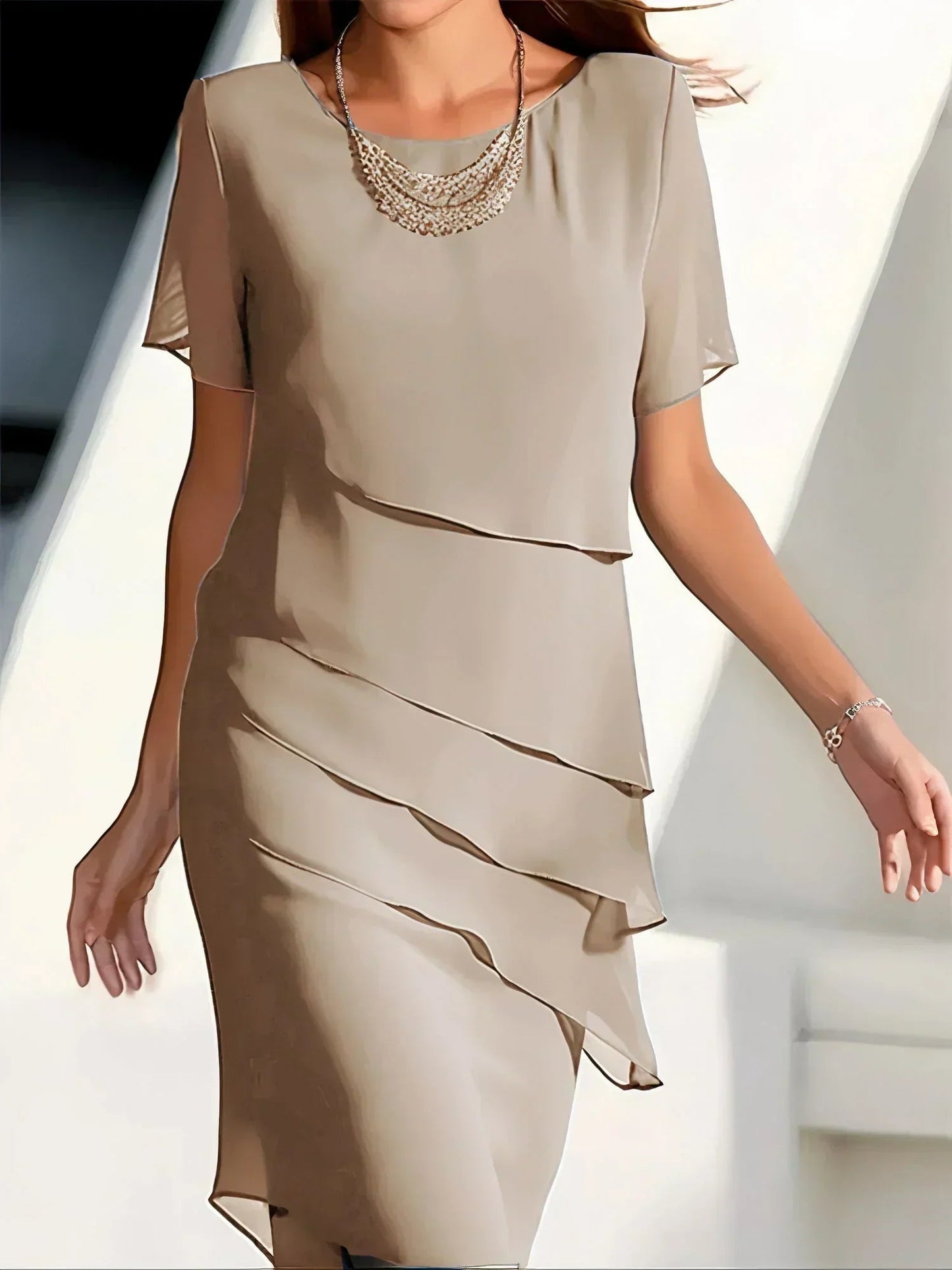 Elegant Women's Midi Dress | Knee-Length Casual Dress - 4