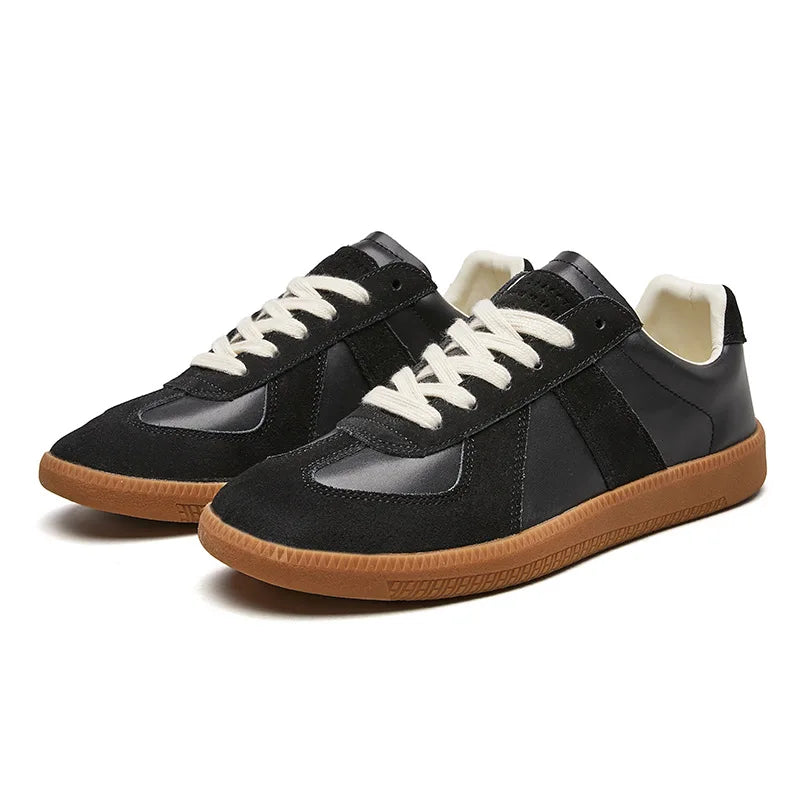 Men's Classic Sneakers | Breathable Casual Lace-Up Trainers - 9