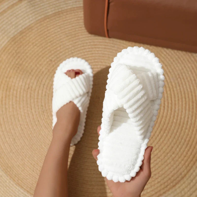 Plush Women's Slippers | Non-Slip Indoor Footwear - 5